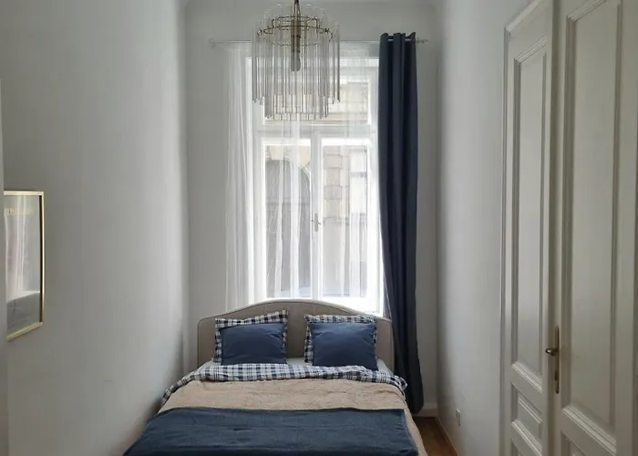 Sissi Apartman *
